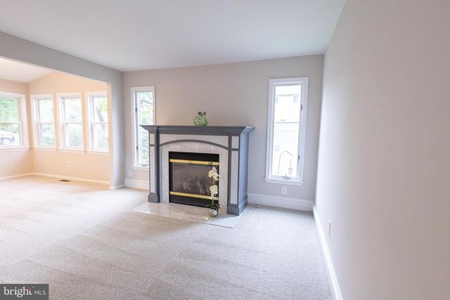 407 S WASHINGTON AVE, Moorestown, NJ 08057