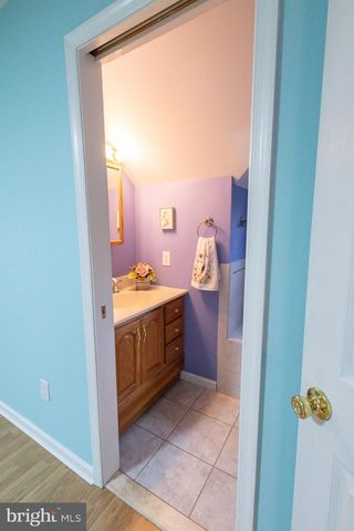 407 S WASHINGTON AVE, Moorestown, NJ 08057