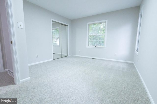 407 S WASHINGTON AVE, Moorestown, NJ 08057