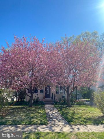 407 S WASHINGTON AVE, Moorestown, NJ 08057