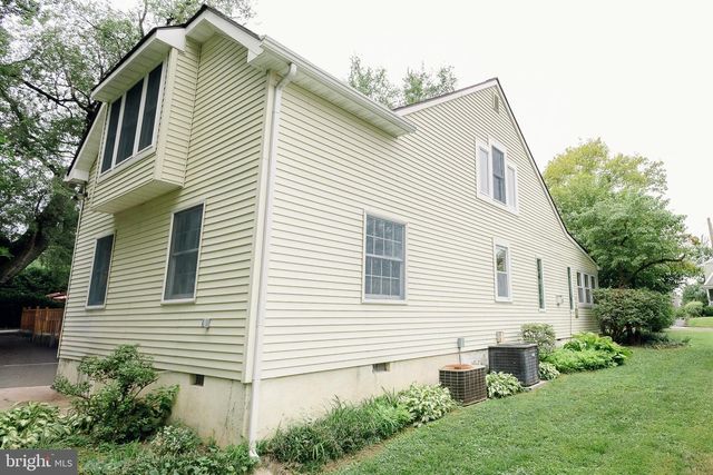 407 S WASHINGTON AVE, Moorestown, NJ 08057
