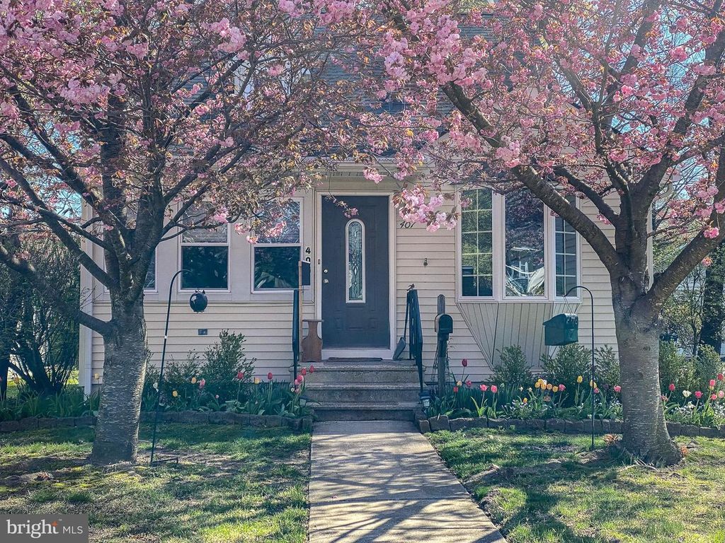 407 S WASHINGTON AVE, Moorestown, NJ 08057