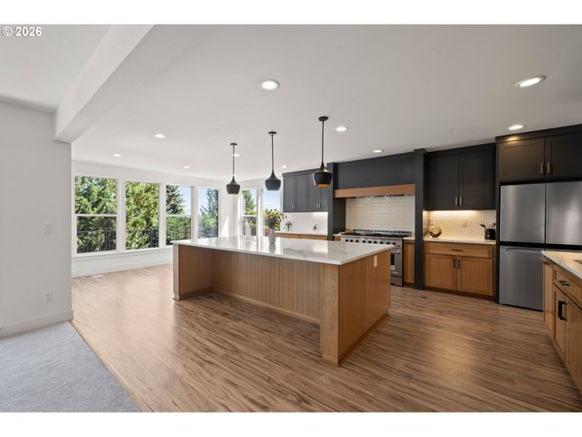 19753 Sw SERAH St, Beaverton, OR 97007