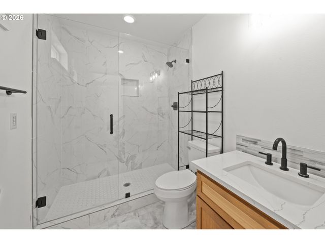 19753 Sw SERAH St, Beaverton, OR 97007