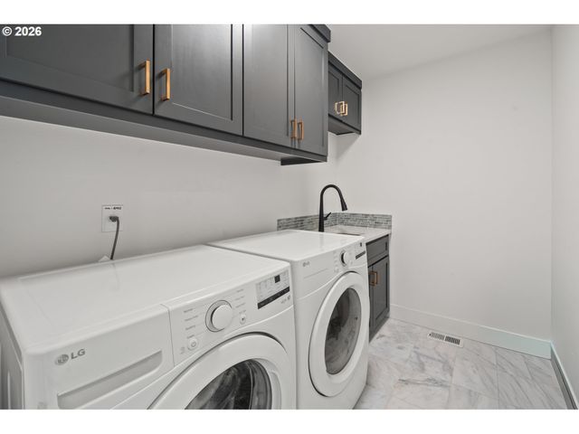 19753 Sw SERAH St, Beaverton, OR 97007