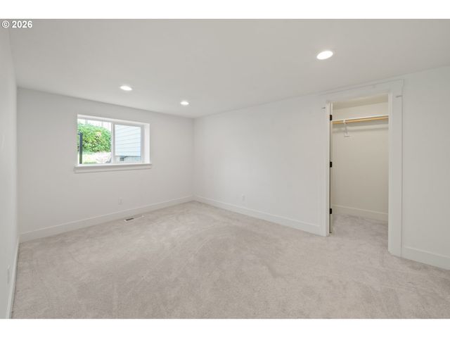 19753 Sw SERAH St, Beaverton, OR 97007