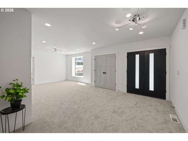 19753 Sw SERAH St, Beaverton, OR 97007