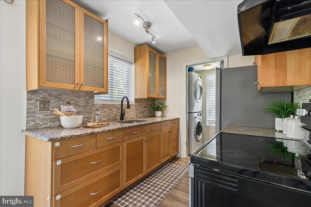 1745 RIDGELY RD, Edgewater, MD 21037