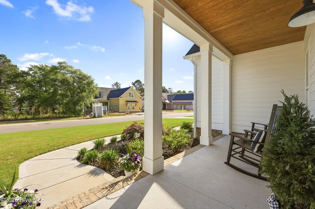 3829 Bay Colony Road NE, Leland, NC 28451