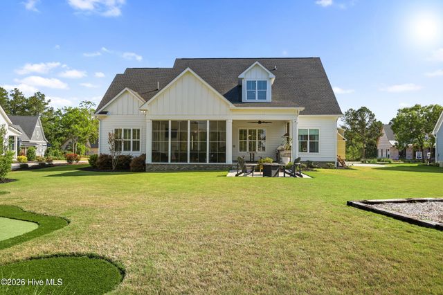 3829 Bay Colony Road NE, Leland, NC 28451