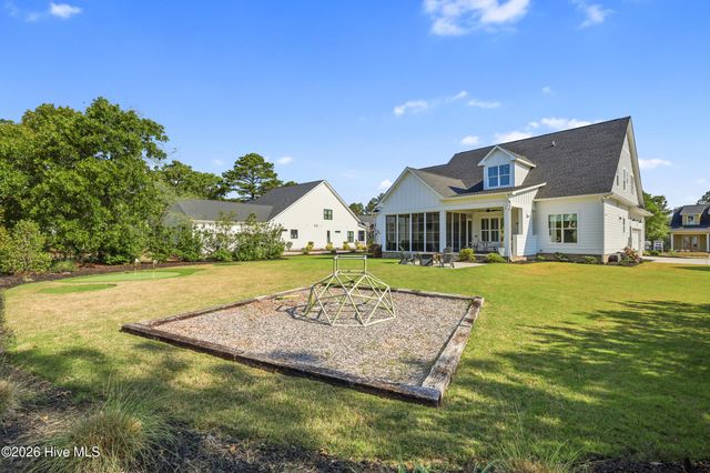 3829 Bay Colony Road NE, Leland, NC 28451
