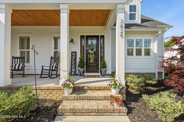 3829 Bay Colony Road NE, Leland, NC 28451