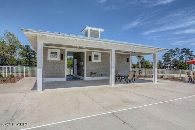 3829 Bay Colony Road NE, Leland, NC 28451