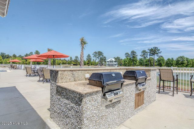 3829 Bay Colony Road NE, Leland, NC 28451