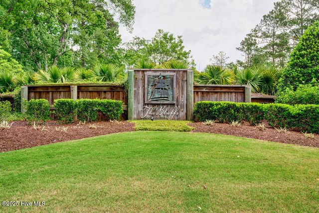 3829 Bay Colony Road NE, Leland, NC 28451