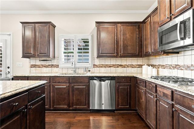 5765 Willow Oak Pass, Cumming, GA 30040