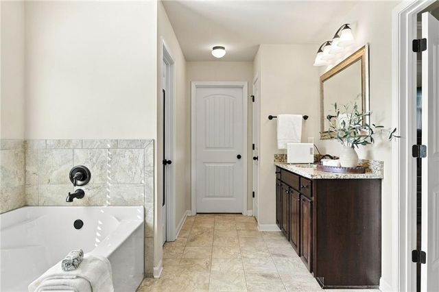 5765 Willow Oak Pass, Cumming, GA 30040
