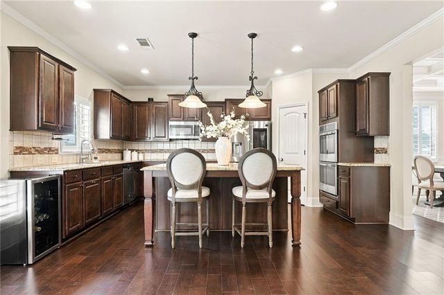5765 Willow Oak Pass, Cumming, GA 30040