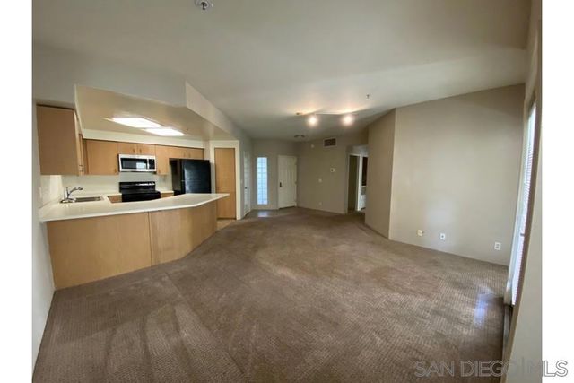 655 Columbia St 110, San Diego, CA 92101