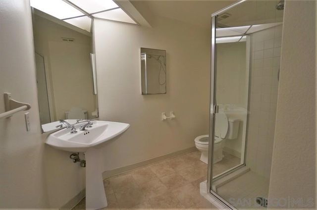 655 Columbia St 110, San Diego, CA 92101