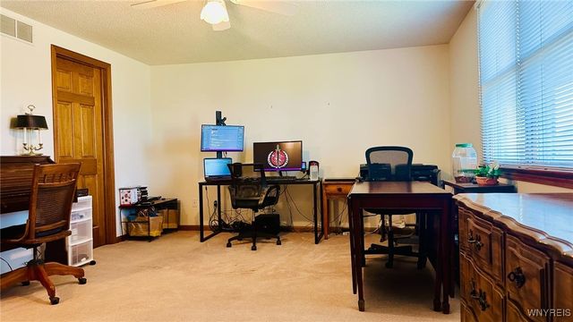 2800 Driftwood Drive, Wheatfield, NY 14304