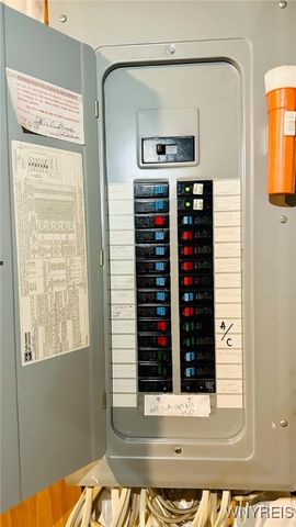 2800 Driftwood Drive, Wheatfield, NY 14304