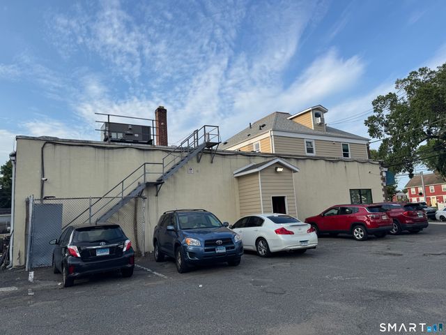 11 Woodend Road Apt 1, Stratford, CT 06615