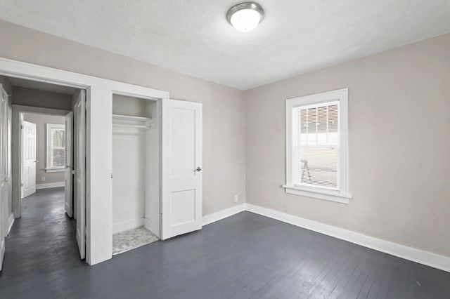 248 N Charles St, Wichita, KS 67203