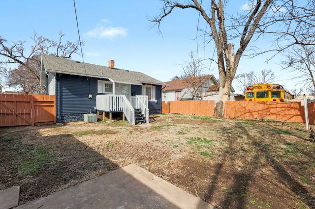 248 N Charles St, Wichita, KS 67203