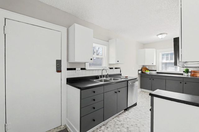 248 N Charles St, Wichita, KS 67203