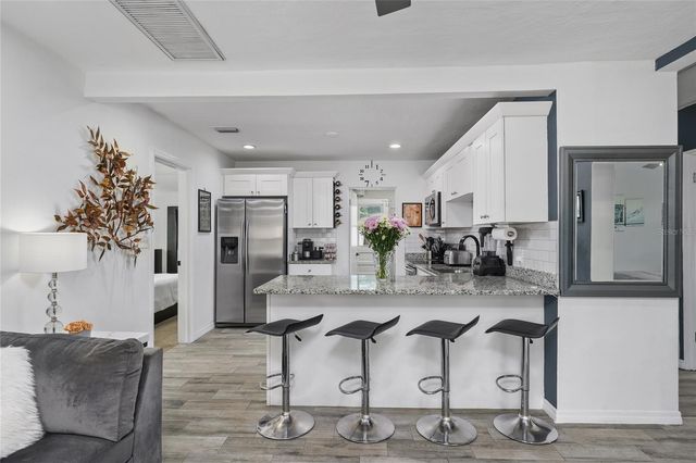 3260 36TH AVENUE N, St Petersburg, FL 33713