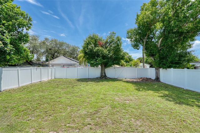 3260 36TH AVENUE N, St Petersburg, FL 33713