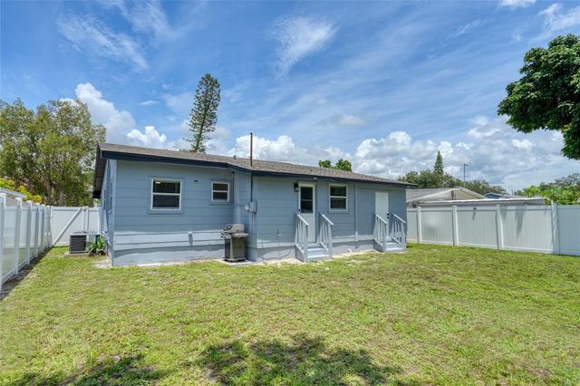 3260 36TH AVENUE N, St Petersburg, FL 33713