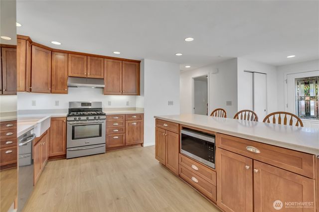 21306 109th Avenue SE, Kent, WA 98031