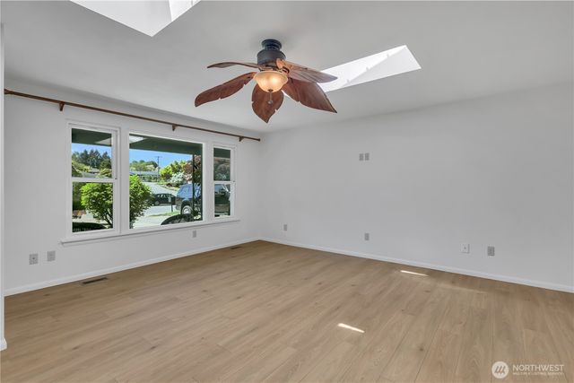 21306 109th Avenue SE, Kent, WA 98031
