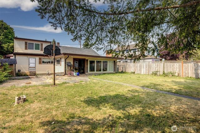 8090 Silva Ave SE, Snoqualmie, WA 98065