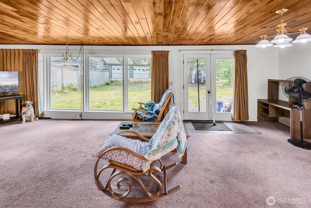 8090 Silva Ave SE, Snoqualmie, WA 98065