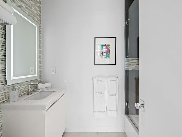 21 Isle Of Venice Drive 301, Fort Lauderdale, FL 33301