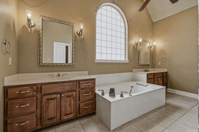 12 Victor Drive, Paragould, AR 72450