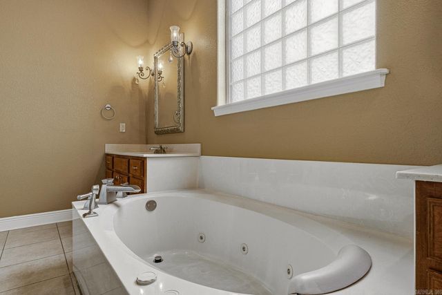 12 Victor Drive, Paragould, AR 72450