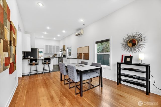 3528 SW 98th Street, Seattle, WA 98126