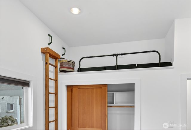 3528 SW 98th Street, Seattle, WA 98126