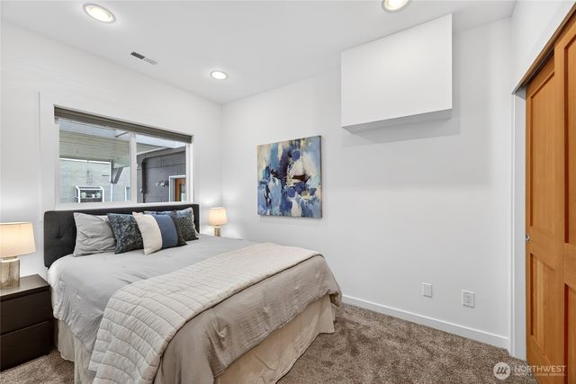 3528 SW 98th Street, Seattle, WA 98126