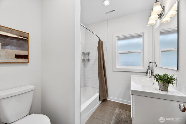 3528 SW 98th Street, Seattle, WA 98126