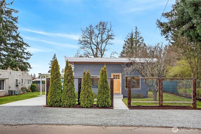 3528 SW 98th Street, Seattle, WA 98126