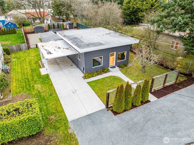 3528 SW 98th Street, Seattle, WA 98126