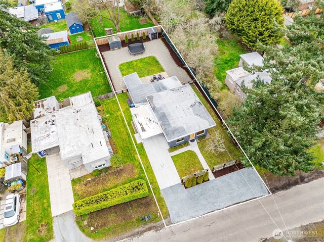 3528 SW 98th Street, Seattle, WA 98126