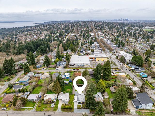 3528 SW 98th Street, Seattle, WA 98126