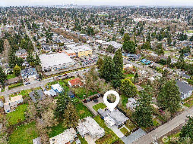 3528 SW 98th Street, Seattle, WA 98126