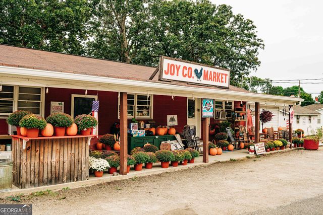 562 Winding Rose Drive, Hoschton, GA 30548